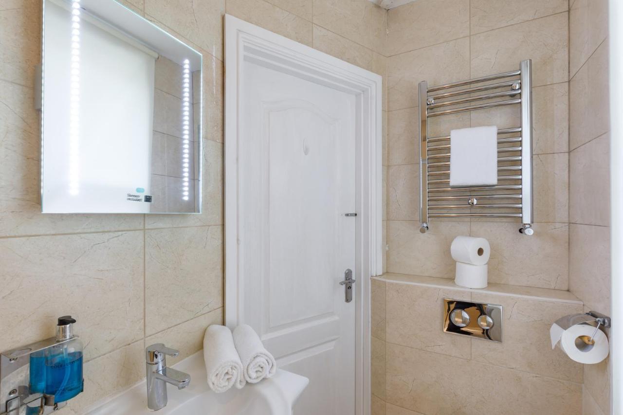 Serenity Square - Wow Location Central Brighton Sleeps 4 מראה חיצוני תמונה